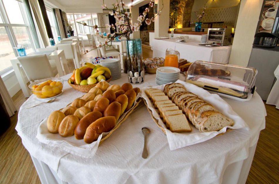 Breakfast Table
